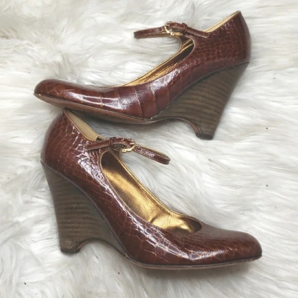 Isabella Fiore Brown/Tan Leather Pumps size 8.5 - Picture 1 of 8